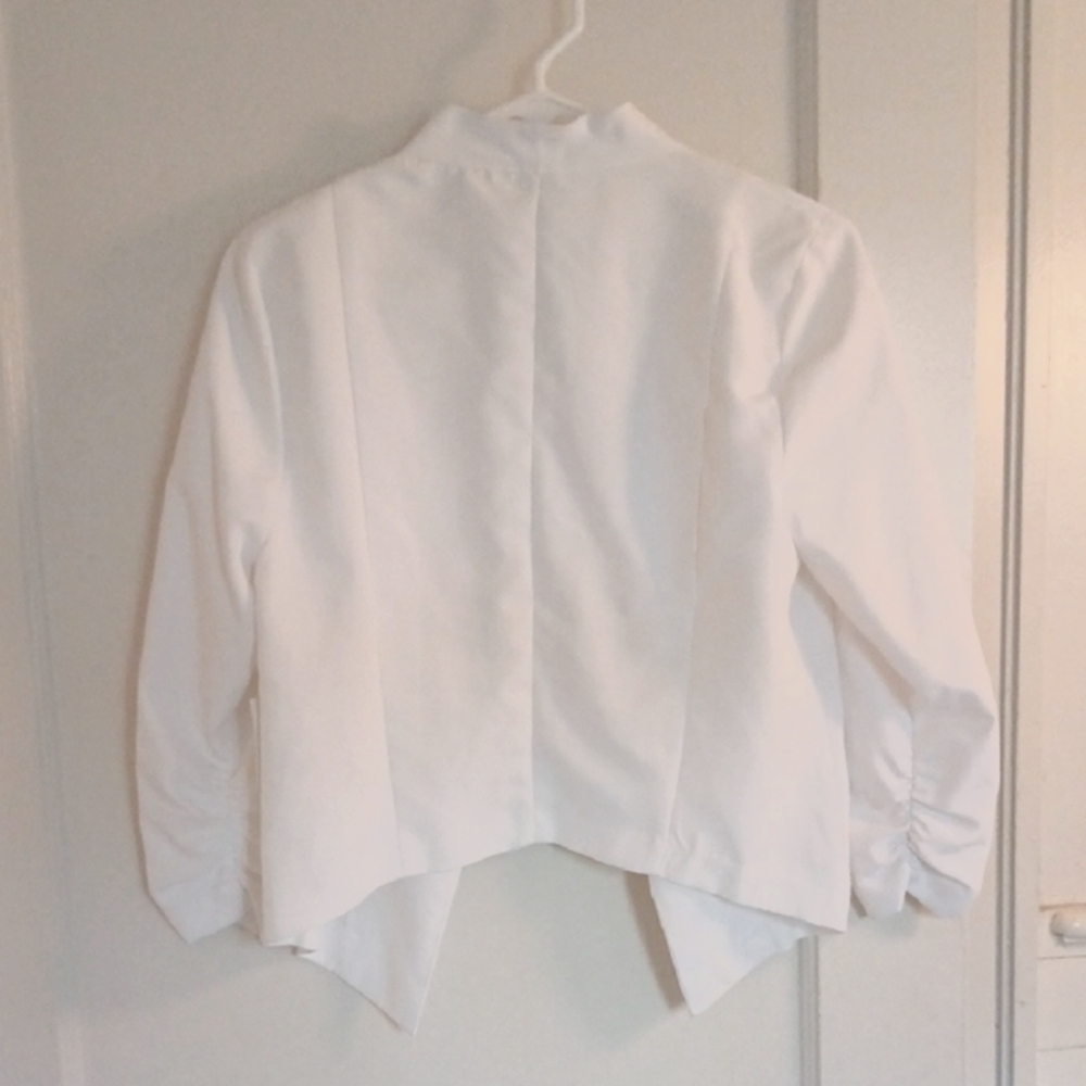 Charlotte Russe Classic White Blazer - Picture 7 of 10